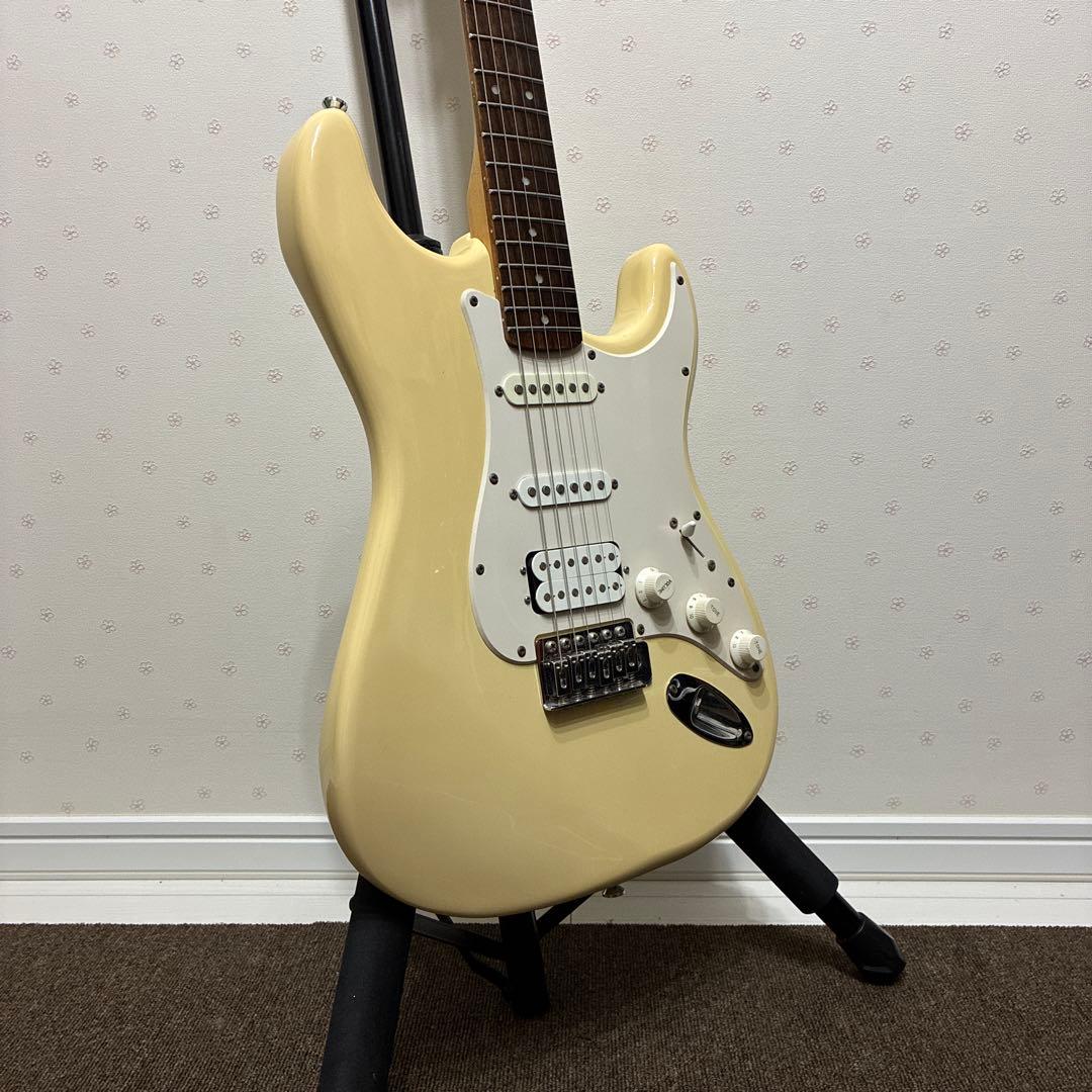 【ソフトケース付き】squier BULLET ストラト白【2010年製】