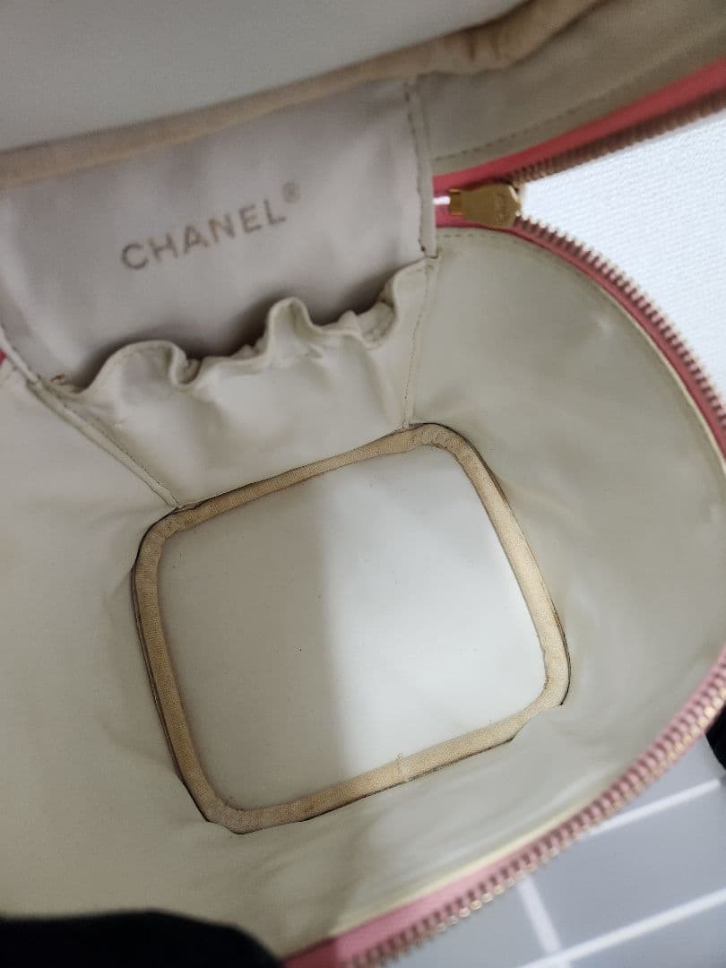 シャネル　キャビア　バニティバッグ　ピンク　コスメ　ハンド