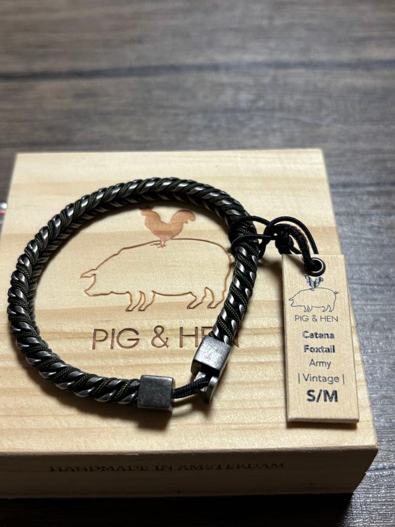 アクセサリー PIG & HEN Catena Foxtail Army S/M