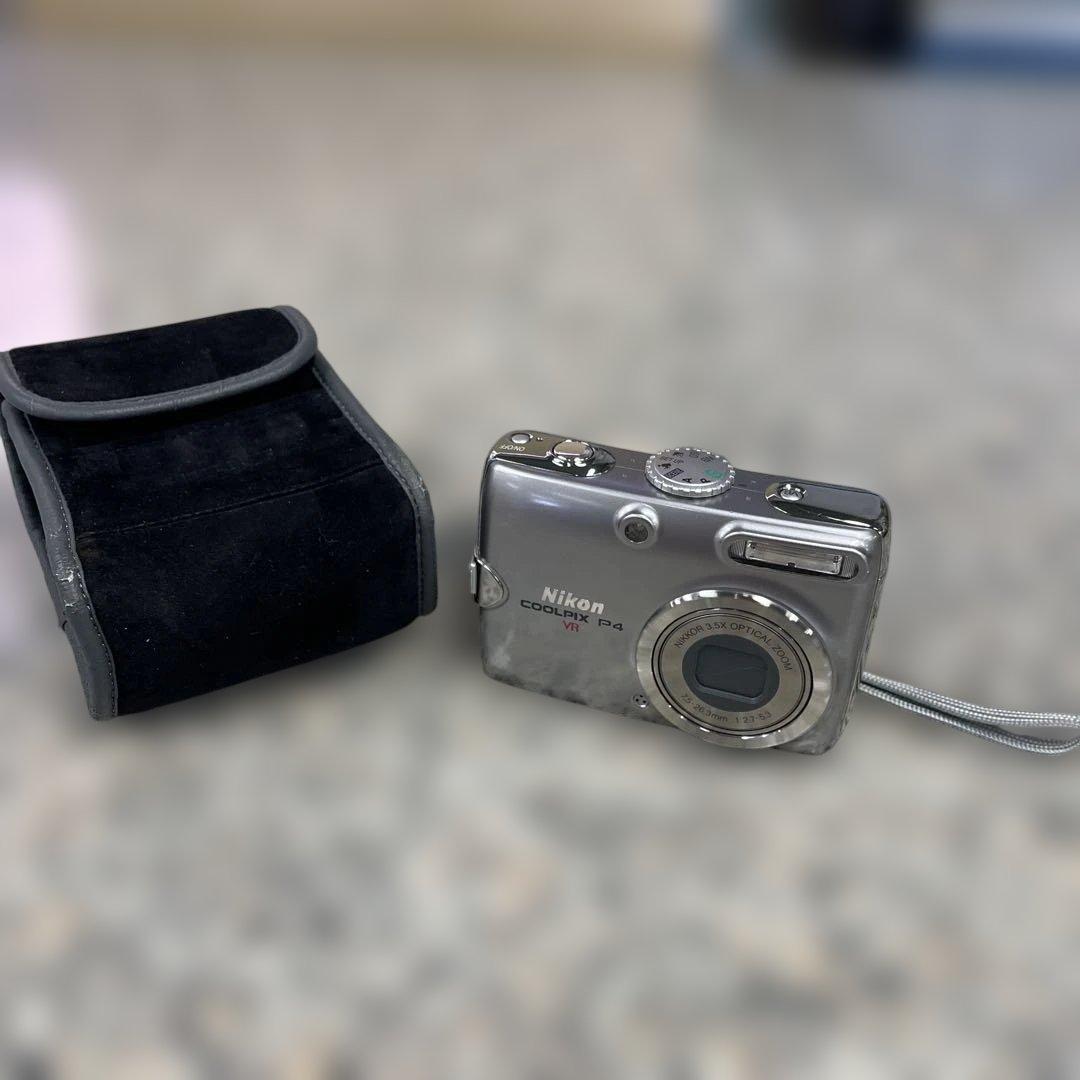 u*）様 ★Nikon ニコン デジタルカメラ COOLPIX P4 VR コン