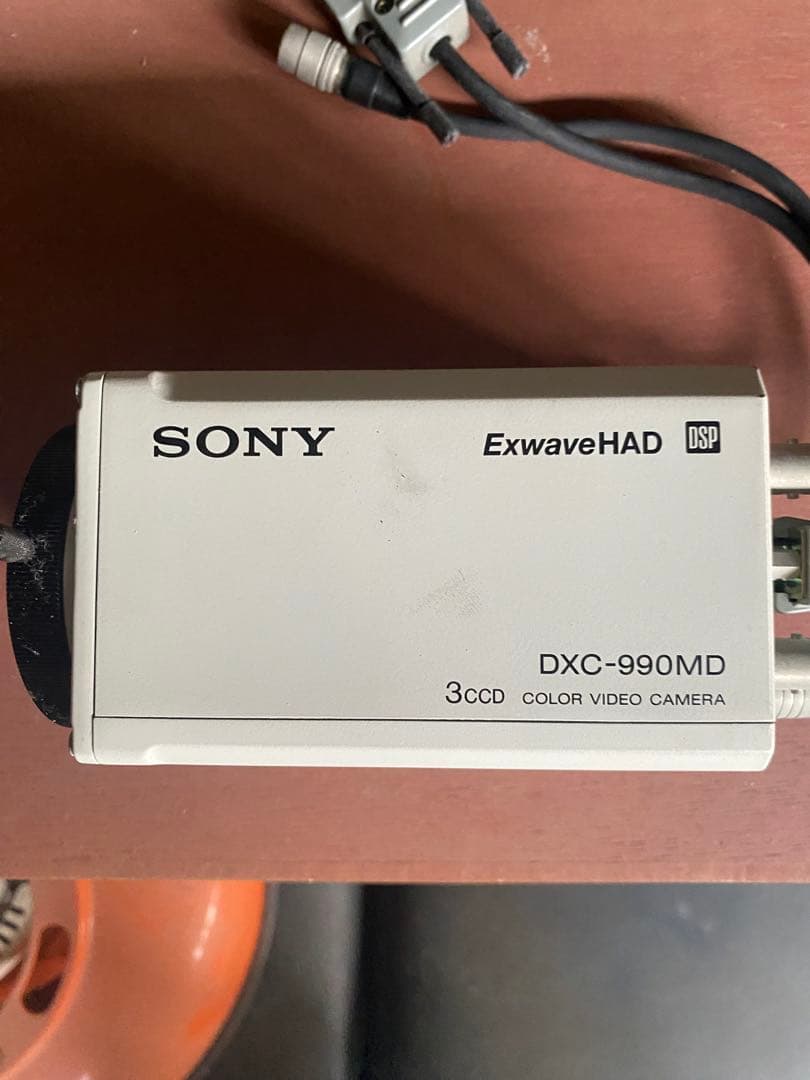 ジャンク品　SONY DXC-990MD 3CCDカラービデオカメラ　ソニー