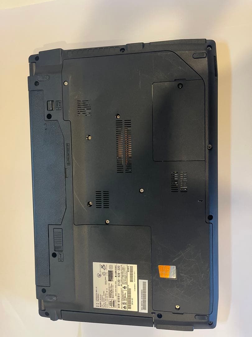 Fujitsu ノートPC 15.6インチ FMVWRA1 ACアダプタ付き