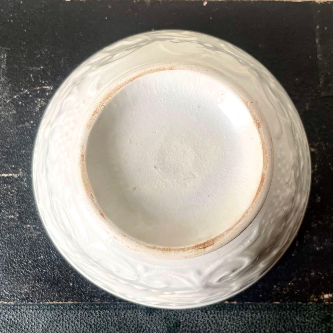 ホワイトレリーフカフェオレボウル　フランスアンティーク　白　19世紀後期