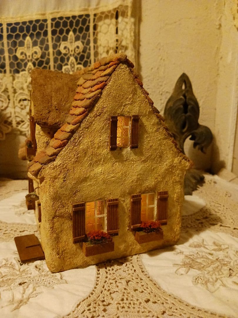 モルタルオブジェ　可愛いカフェ