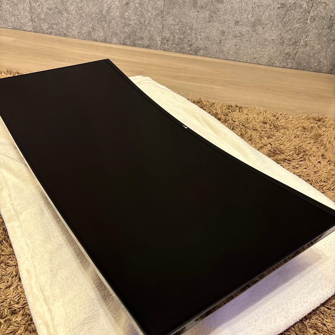 【LG】ウルトラワイドディスプレイ + モニターアーム