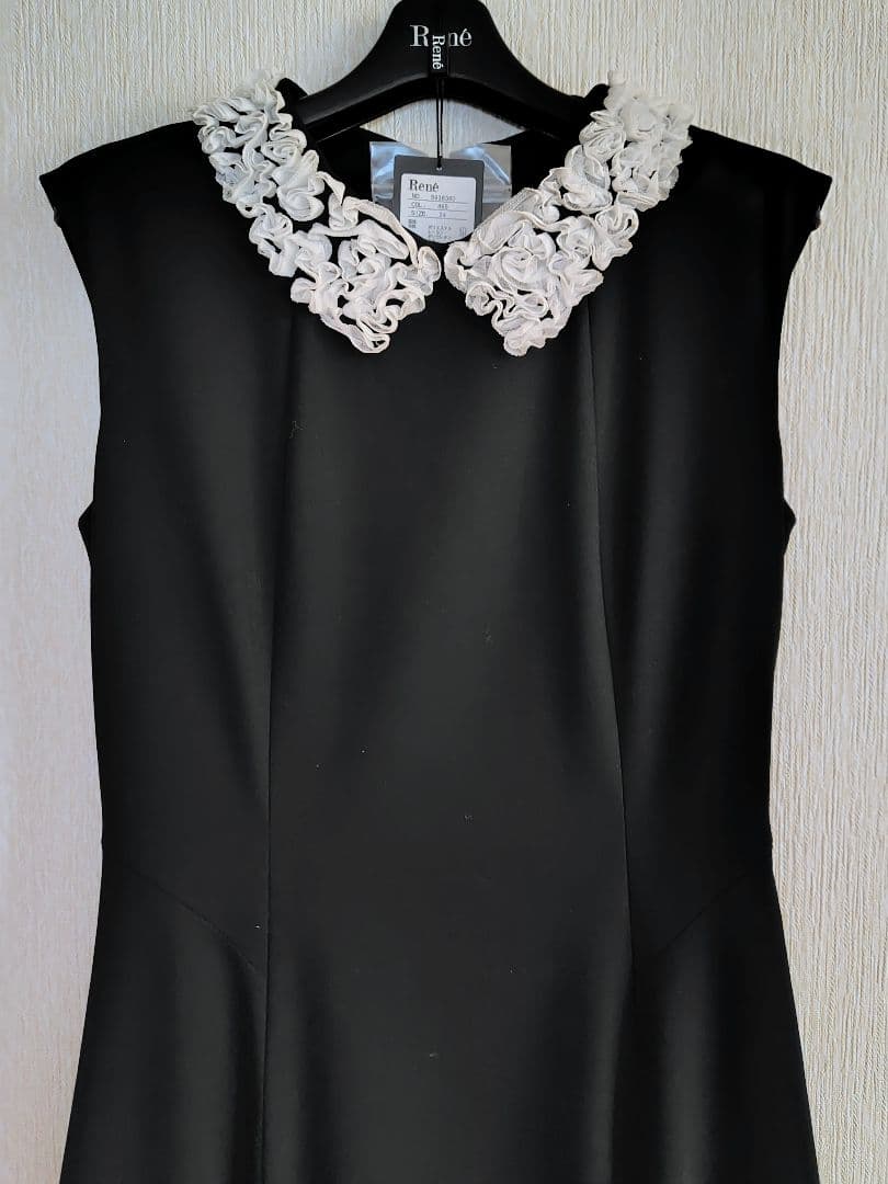 Rene ルネ　白襟　ネイビー　フレアーワンピース　レース 34