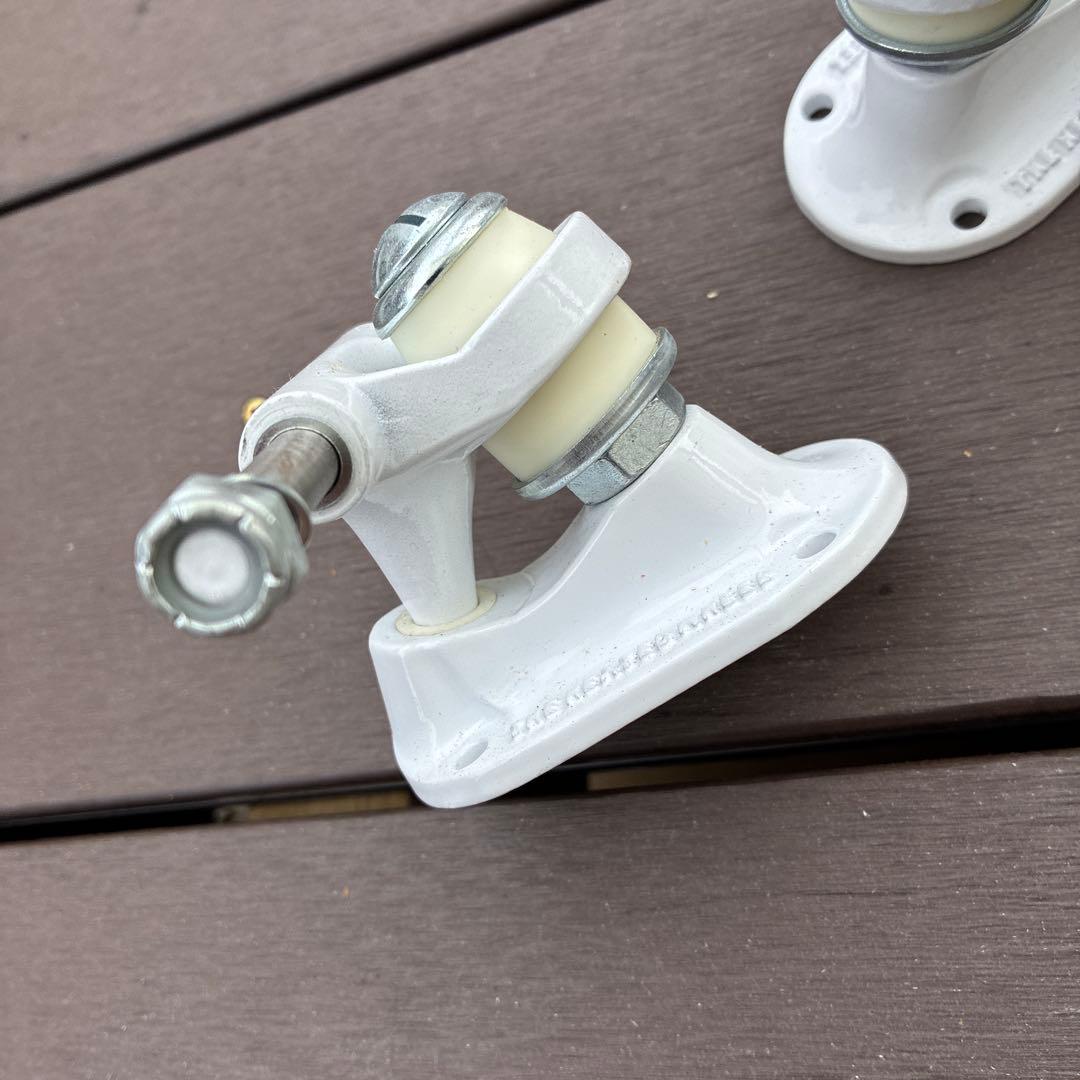 POLARIZER TRUCKS set　白