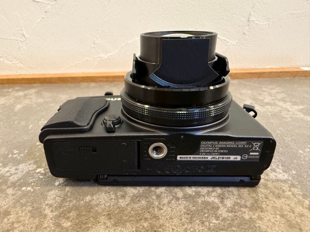 OLYMPUS STYLUS XZ2 コンパクトデジタルカメラ