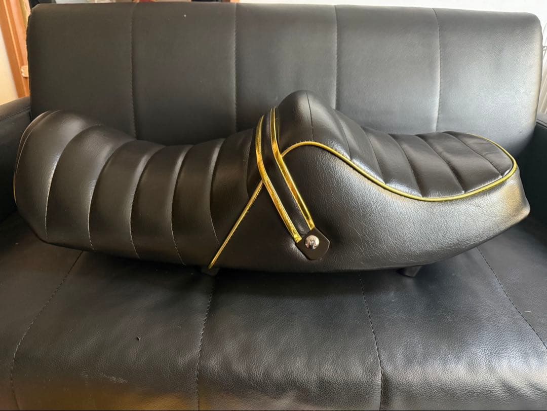 XJR400R後期 黒金ラクダタックロールシート