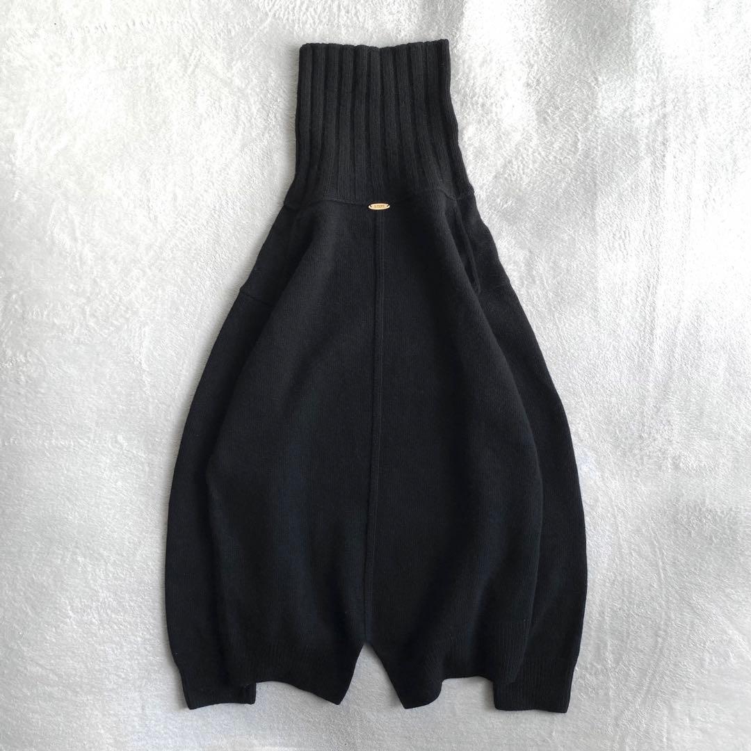 【ほぼ未使用✨】Deuxieme Classe JADEタートルネック　黒　近年