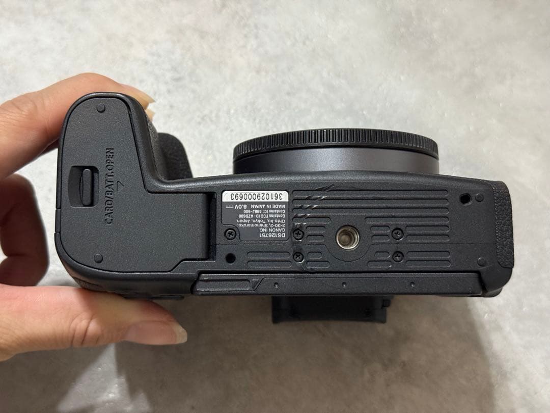 Canon EOS RP ボディ 美品 動作確認済 充電器 バッテリー2個付き