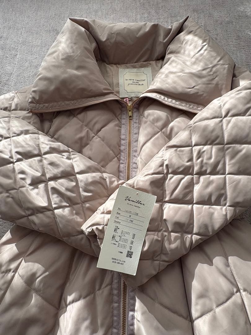 ヴァニレ ビッグカラー フレアダウンドレスコート