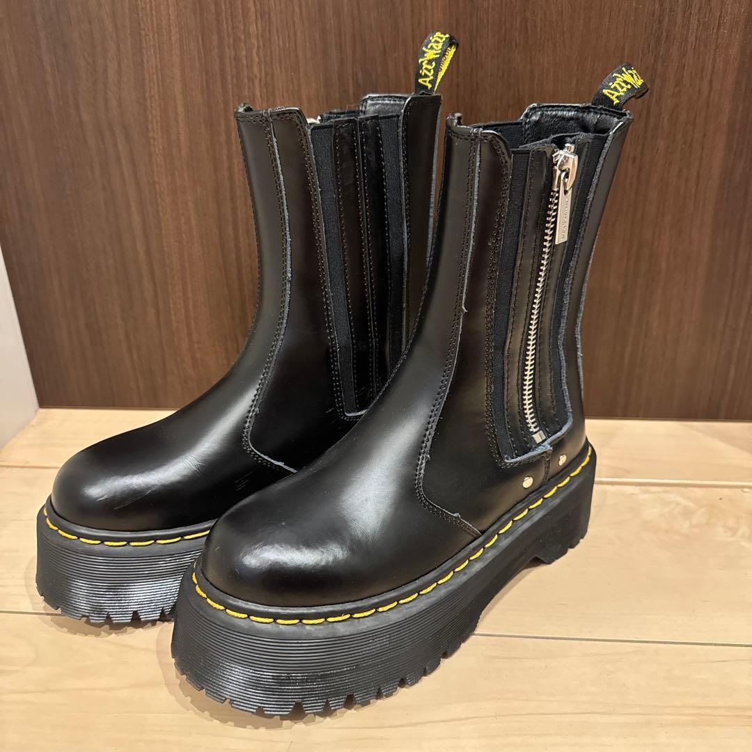 一回使用のみ　美品　ドクターマーチン　レディース　ブーツ