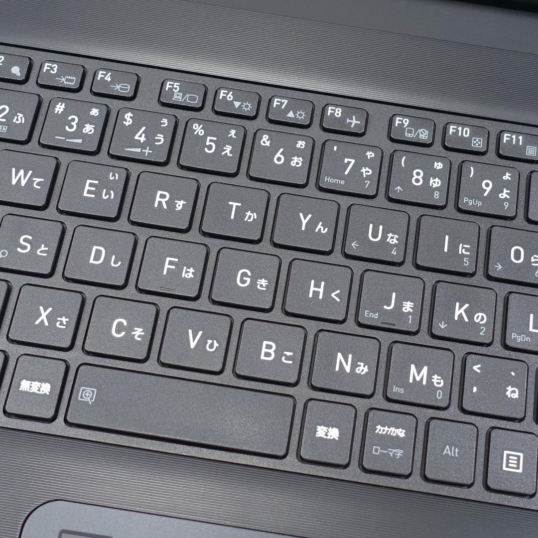 美品でメモリ増設済のバリ速モバイル✨第８世代コアｉ７に超高速ＳＳＤ／ＩＧＺＯ液晶