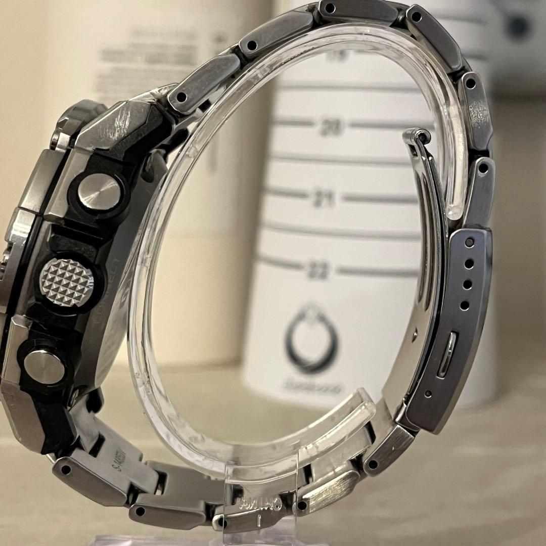 美品！生産終了レア　CASIO GST-B300SD-1AJF