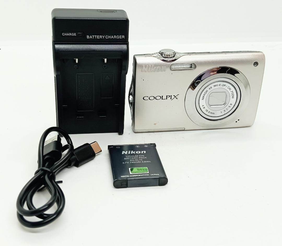 Nikon COOLPIX S3000 コンパクトデジタルカメラ 充電器付き