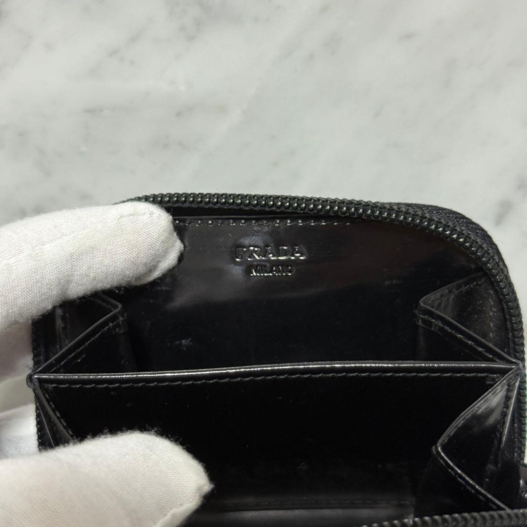 PRADA プラダ ケース 小銭入れ ジップ エナメル ブラック 財布