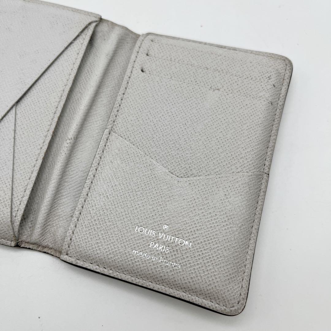 ルイヴィトン　オーガナイザードゥポッシュ タイガラマ　名刺入れ　白　近年