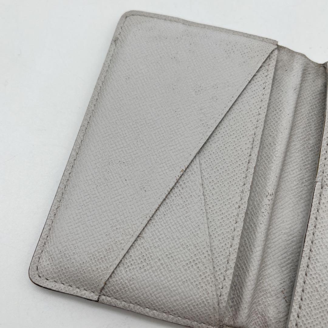 ルイヴィトン　オーガナイザードゥポッシュ タイガラマ　名刺入れ　白　近年