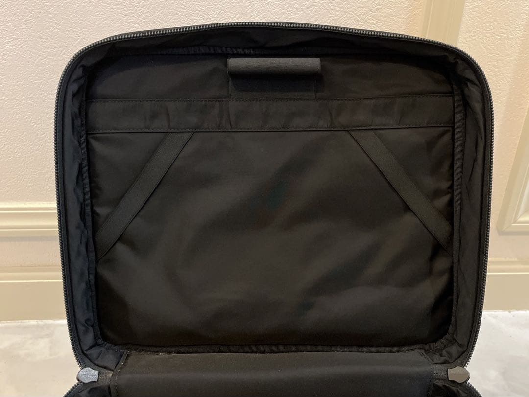 PRADA ビジネスバッグ 2way ショルダーバッグ ブラック ナイロン