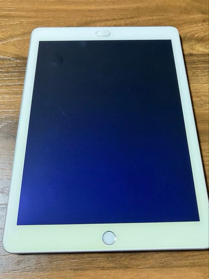 iPad (第5世代)Wifi 32GB シルバー　 A1822