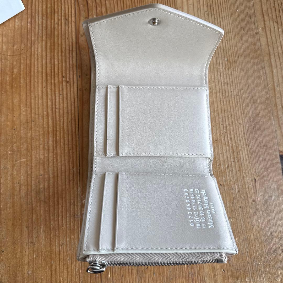 マルジェラ 三つ折り財布