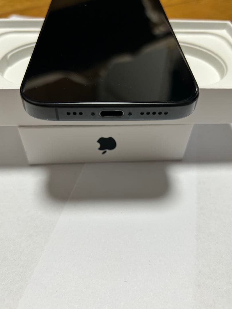 【美品】iPhone 16 Pro 256GB SIMフリー バッテリー91%