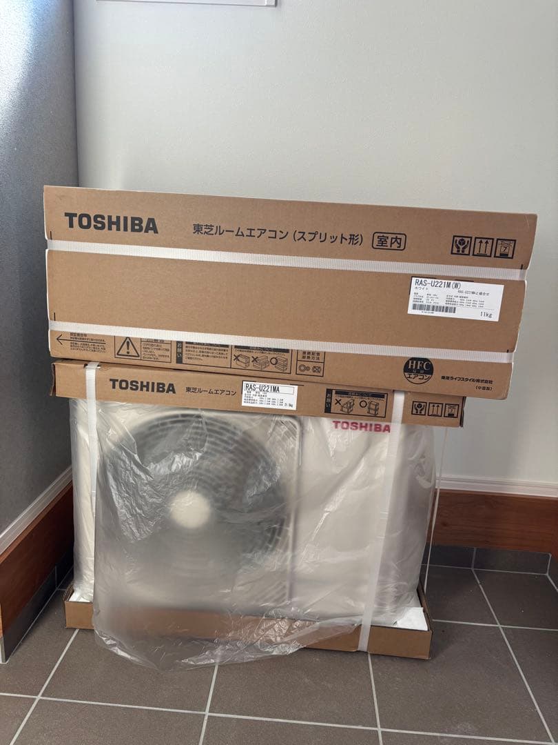 TOSHIBA RAS-U221MA(W) エアコン本体