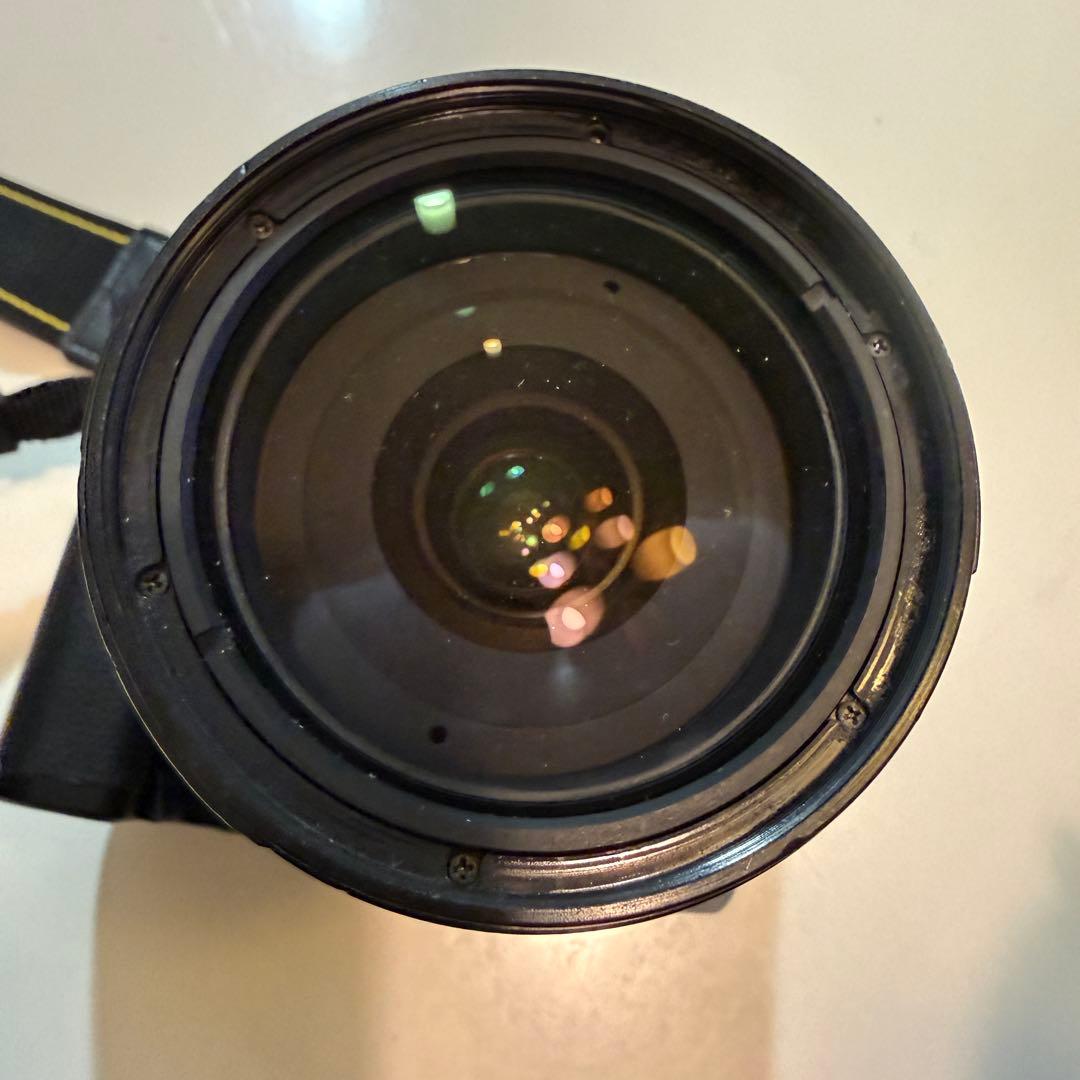 値下げ！Nikon 一眼レフカメラ D7000 18-200 VR レンズ付