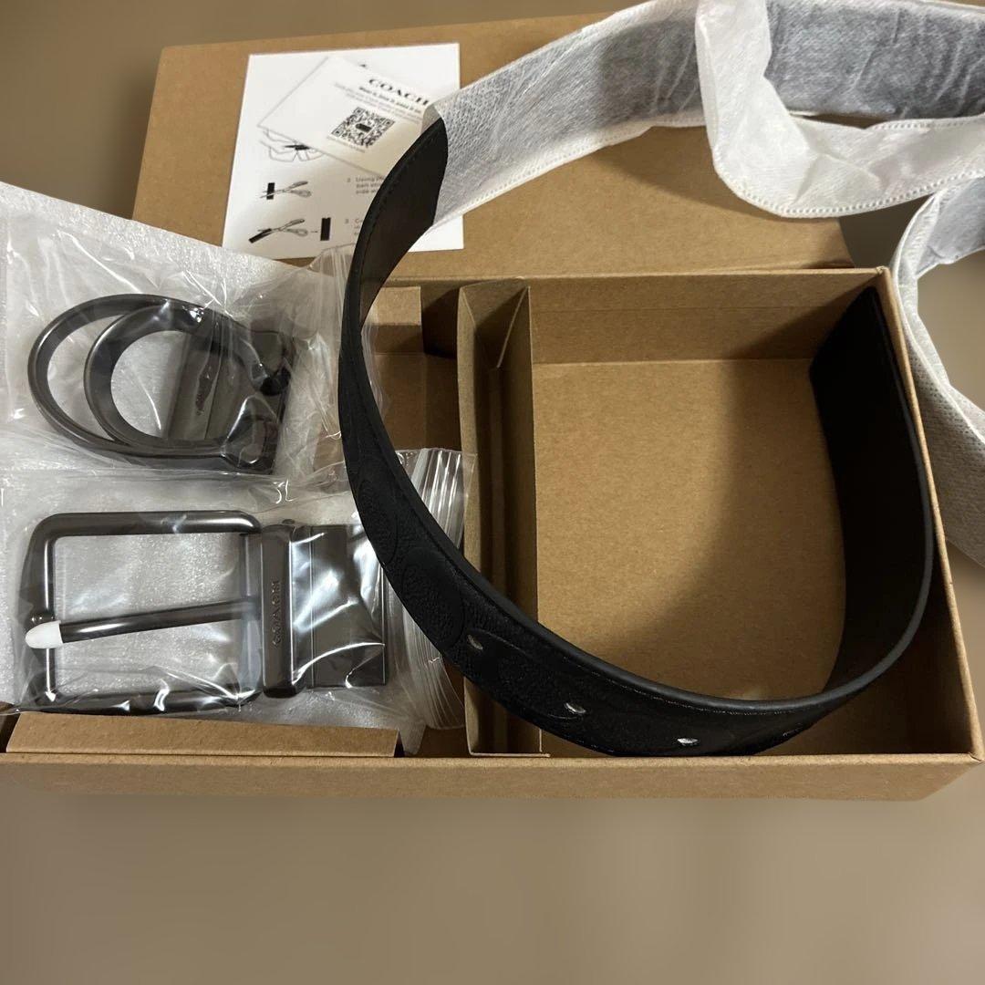 コーチ　リバーシブルベルト　新品未使用