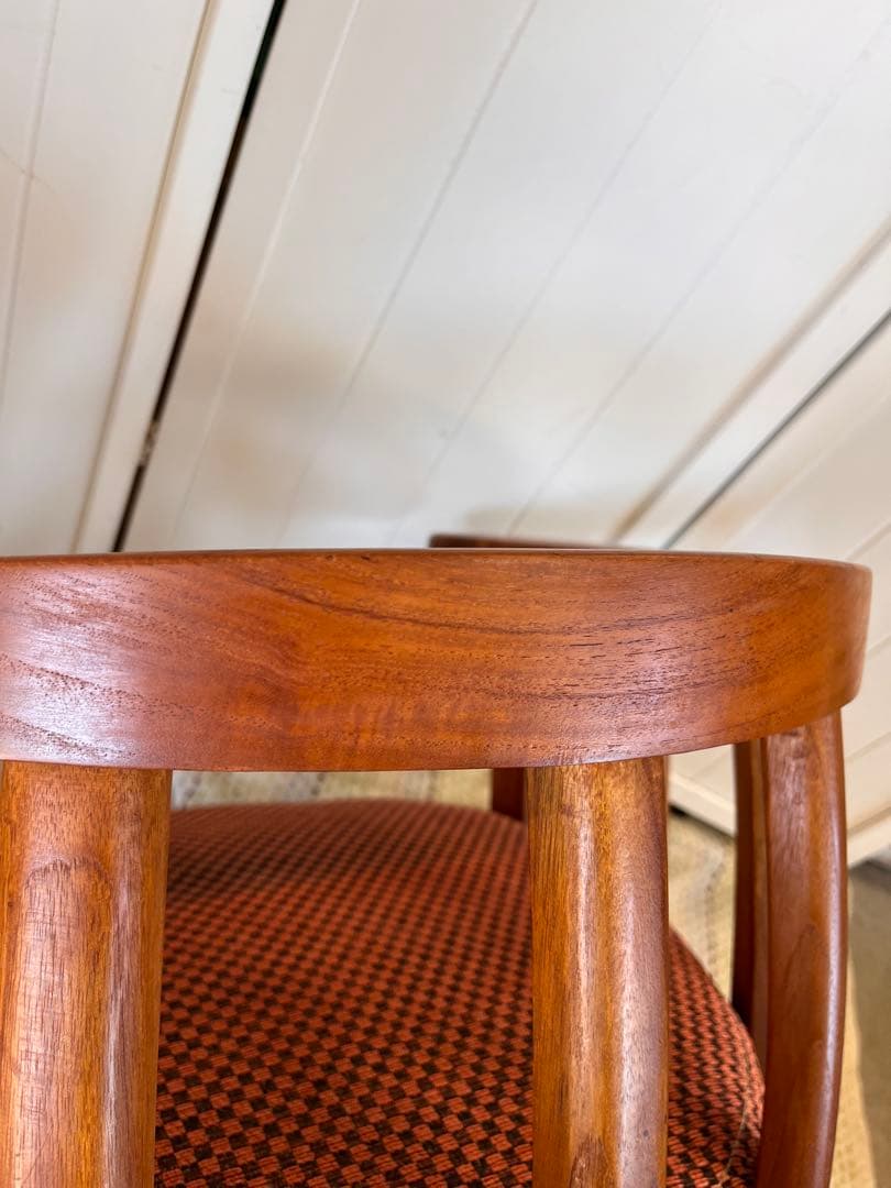 最終価格送料込み！　BC工房　こぶりチャウチャウ椅子 ラウンジチェア