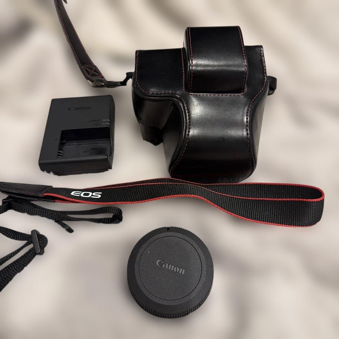 Canon EOS R50 ミラーレス レンズキット ホワイト 美品 おまけ付