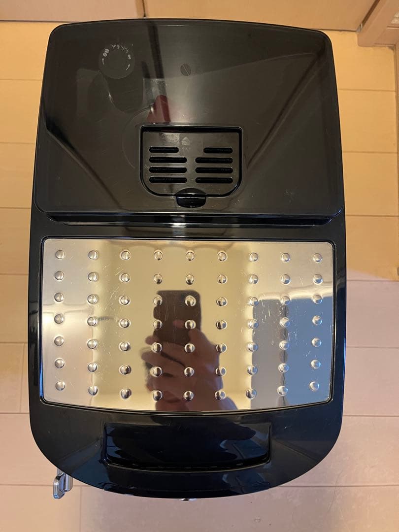 デロンギ　Sブラック コーヒーメーカー　ECAM22112B