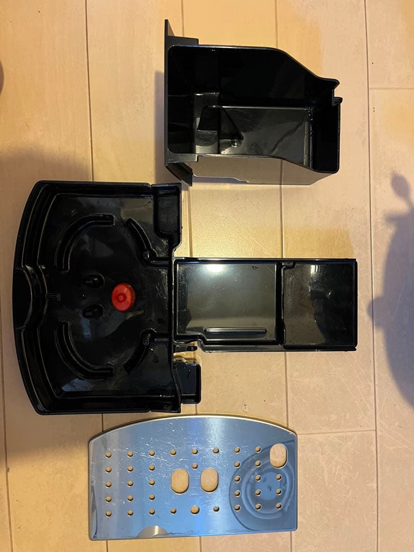 デロンギ　Sブラック コーヒーメーカー　ECAM22112B