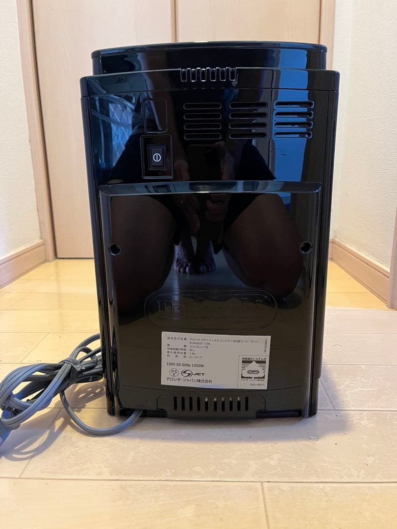 デロンギ　Sブラック コーヒーメーカー　ECAM22112B