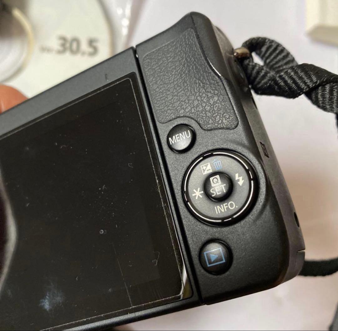 Canon EOS M10 ダブルレンズキット