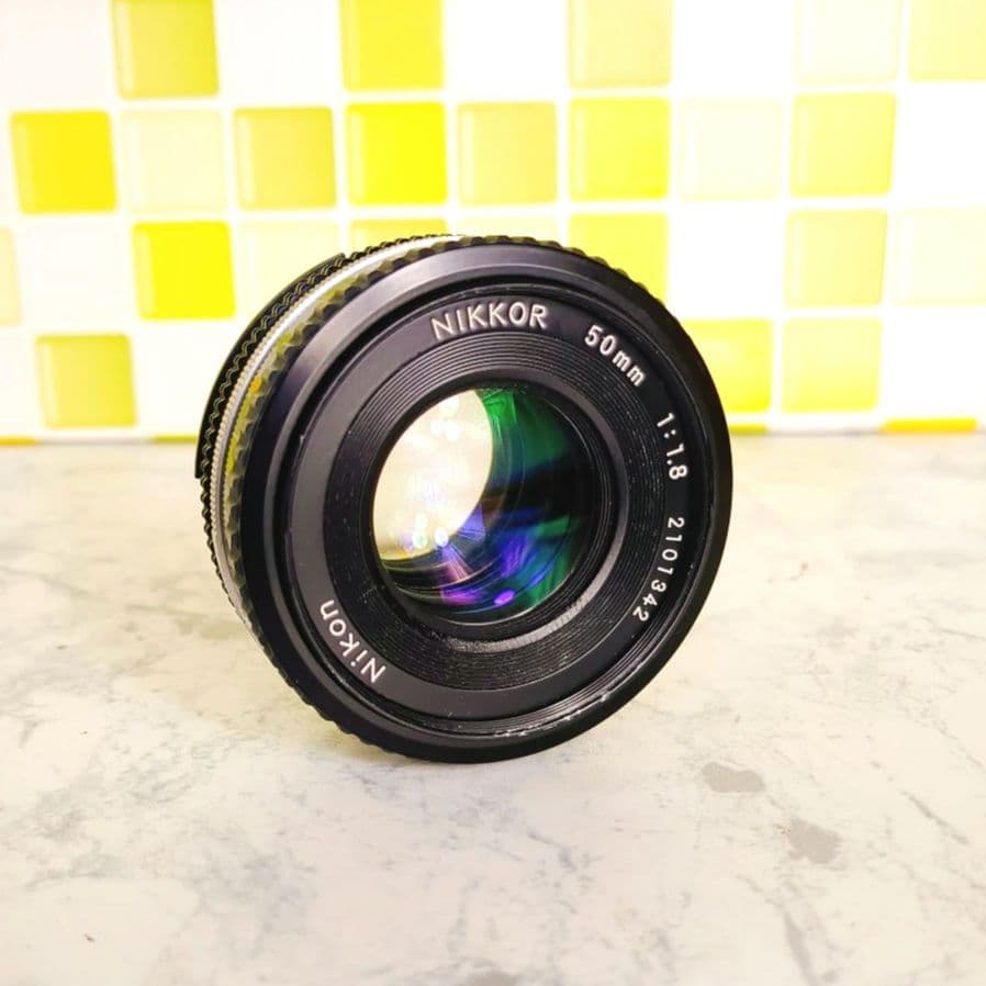 ニコン NIKKOR 50mm f1.8 単焦点レンズ