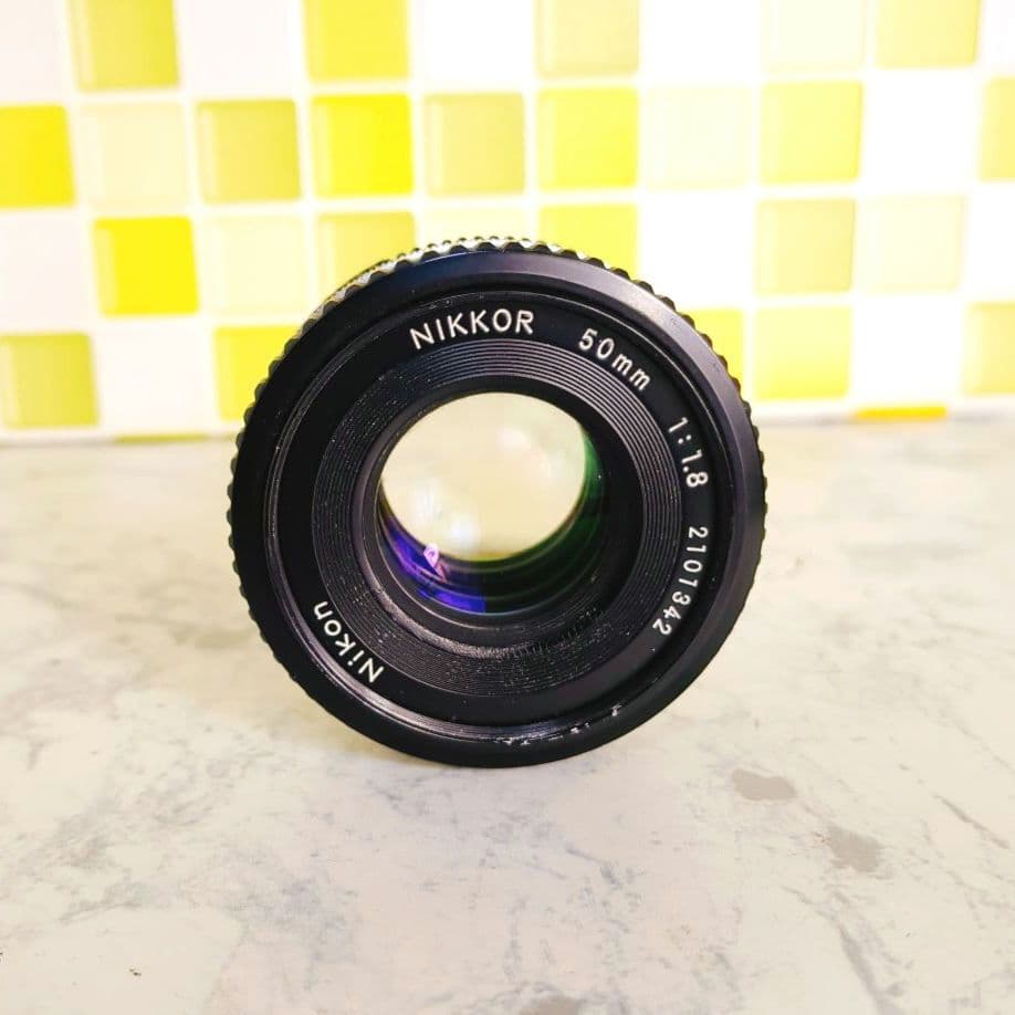 ニコン NIKKOR 50mm f1.8 単焦点レンズ