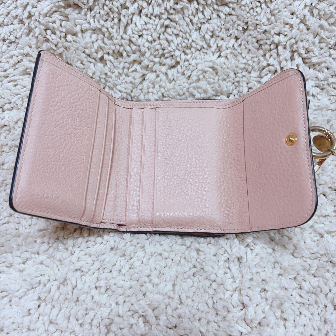 クロエ スモールトリフォールド ウォレット アルファベット 三つ折り財布 ピンク