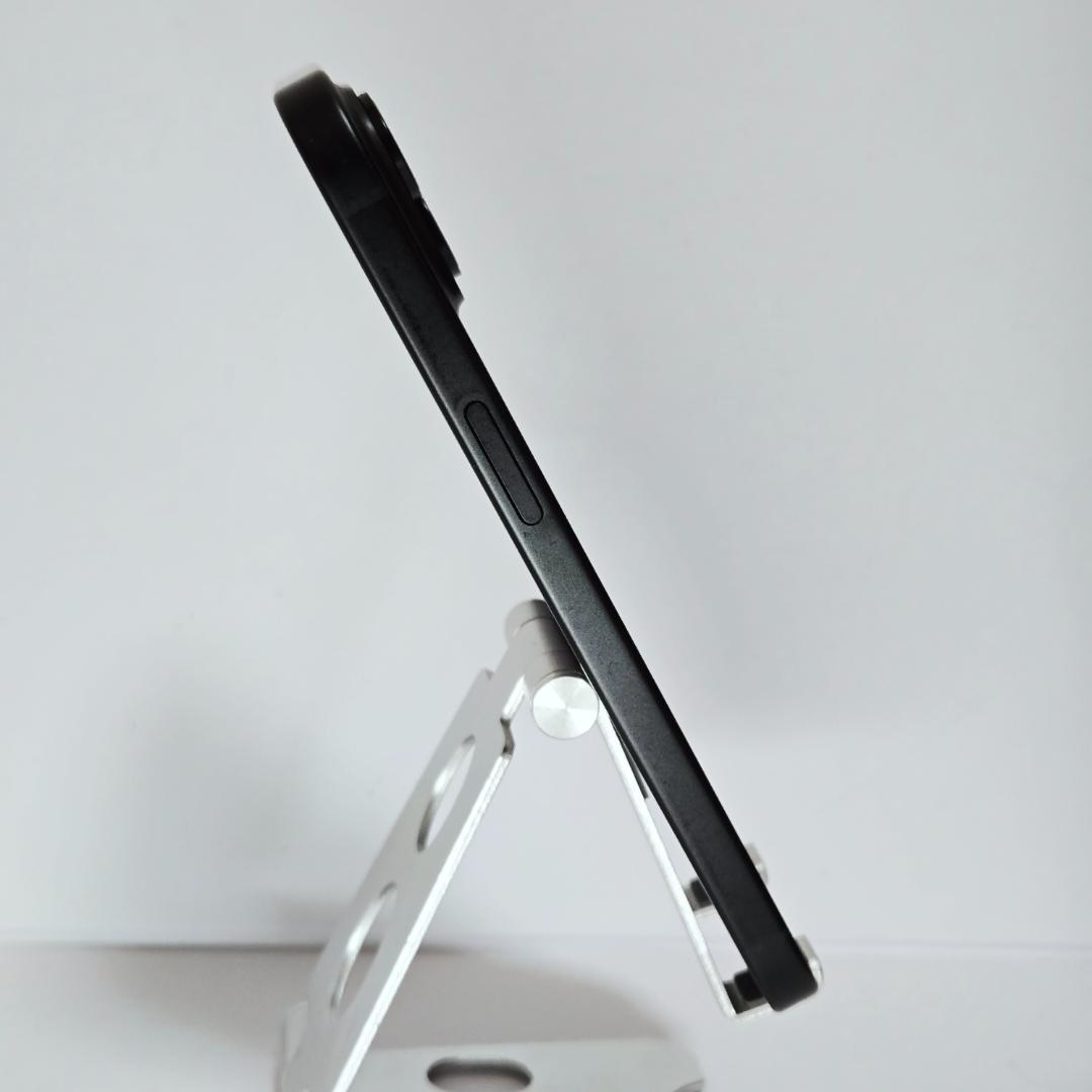 07 iPhone15 ブラック SIMフリー 美品 付属品完備