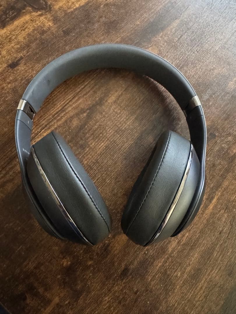 Beats ワイヤレスヘッドホン ブラック ケース付き