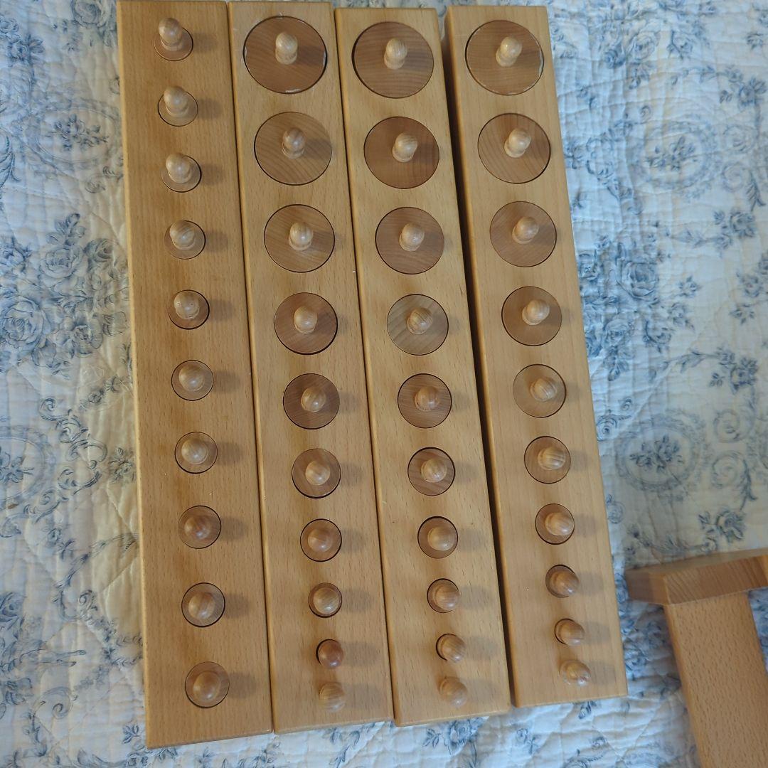 ★専用★モンテッソーリ　円柱さし（大）と棚のセット