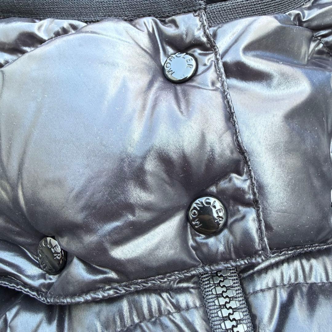 ブラック キルティング ダウン　モンクレール