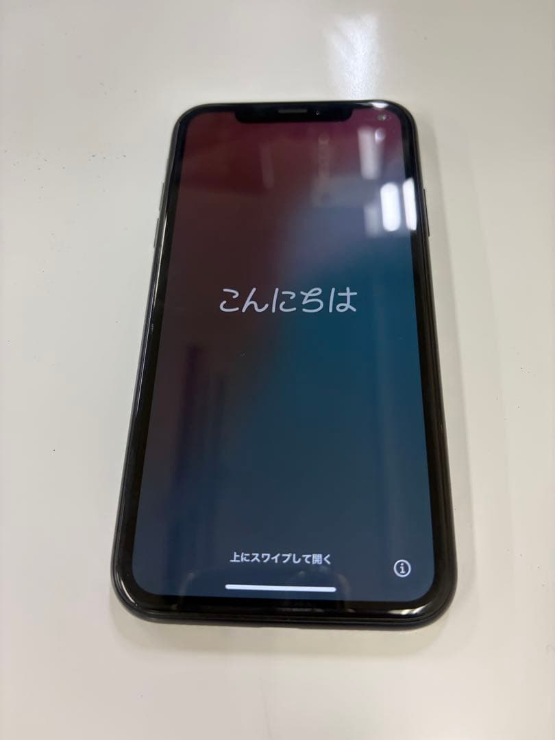 Apple iPhone XR ブラック　64g auSIMロック