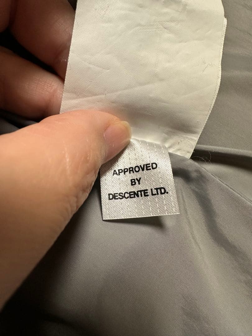 正美品DESCENTE ホワイト スキーウェアダウン