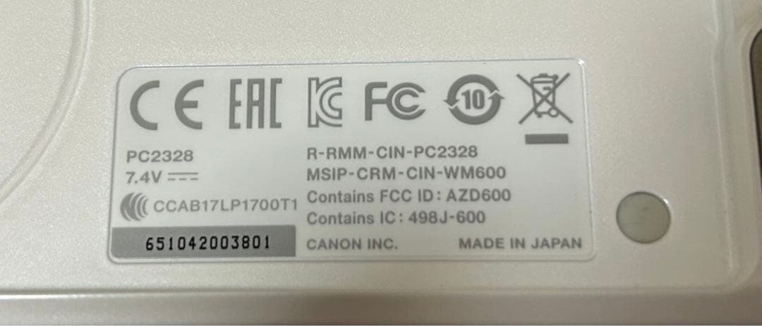 Canonミラーレス一眼カメラEOS Kiss Mダブルズームキット ホワイト