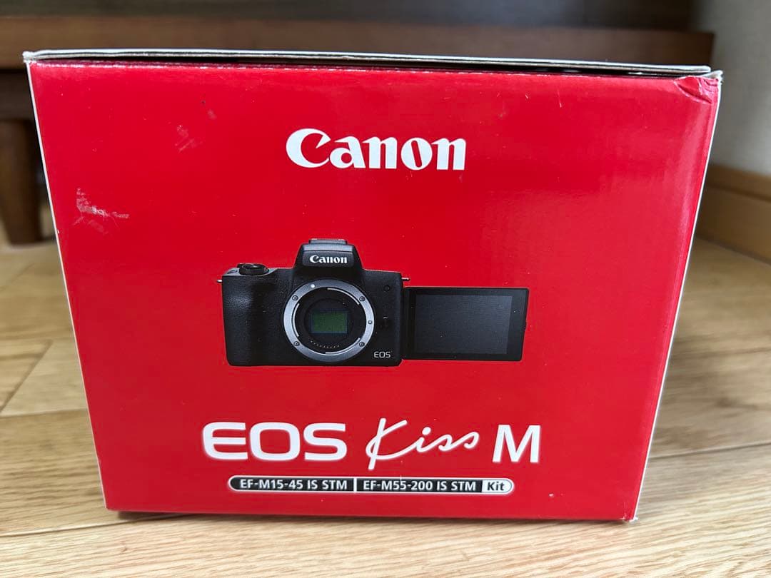 Canonミラーレス一眼カメラEOS Kiss Mダブルズームキット ホワイト