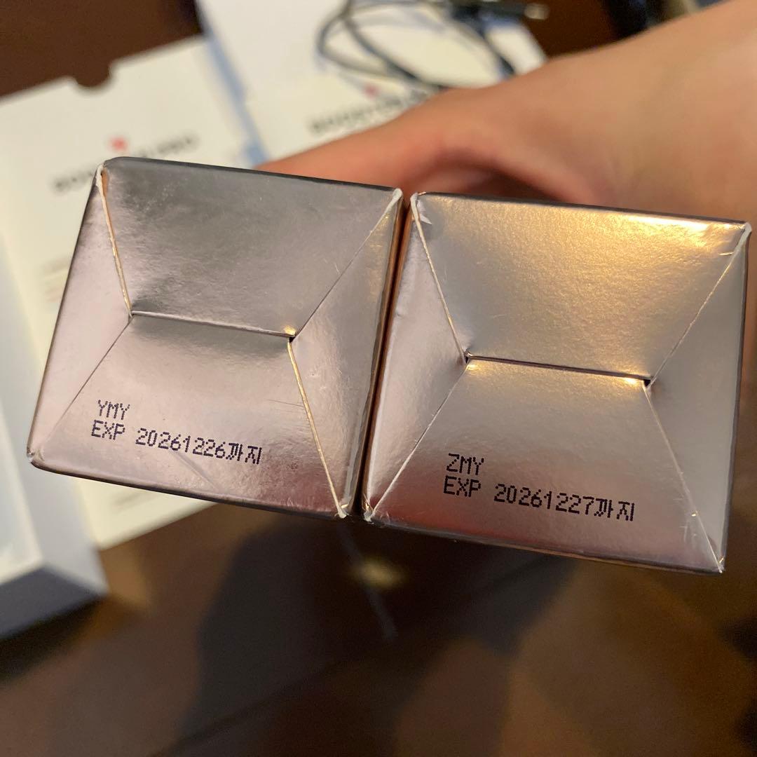 AGE-R BOOSTER PRO 美顔器　ビタミンc、グルタチオンセラム付き