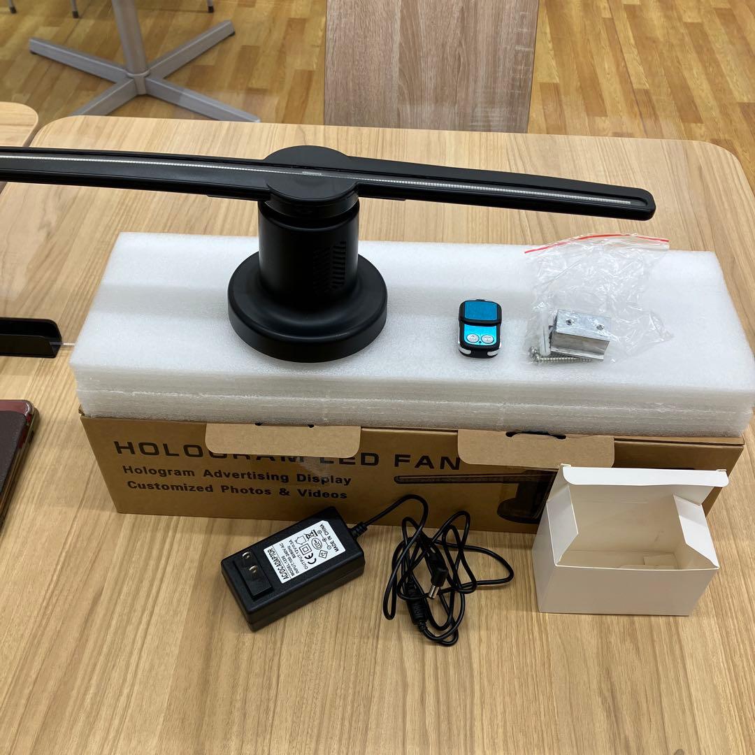 フォログラムファン　立体映像