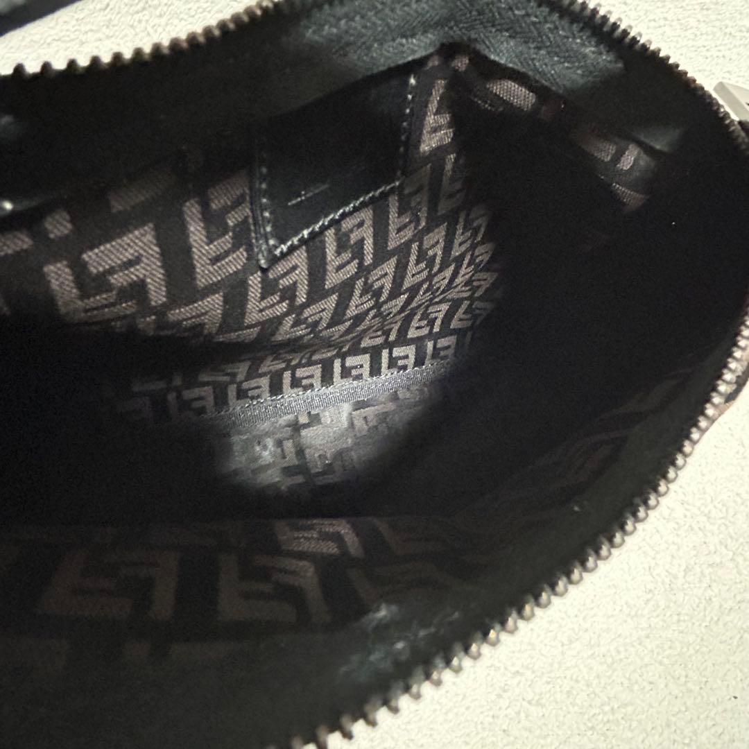 大人気‼️【FENDI】アクセサリーポーチ　ブラウン　希少　8N0005-02-9